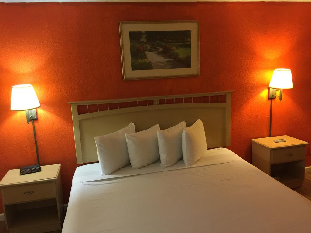 Country Hearth Inn- Кіссіммі Екстер'єр фото