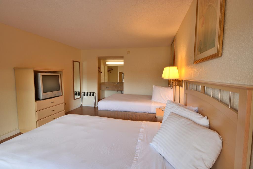 Country Hearth Inn- Кіссіммі Екстер'єр фото